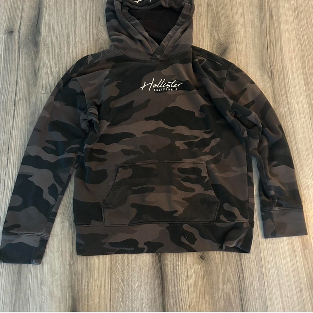 Hollister Black Must-Have Hoodie